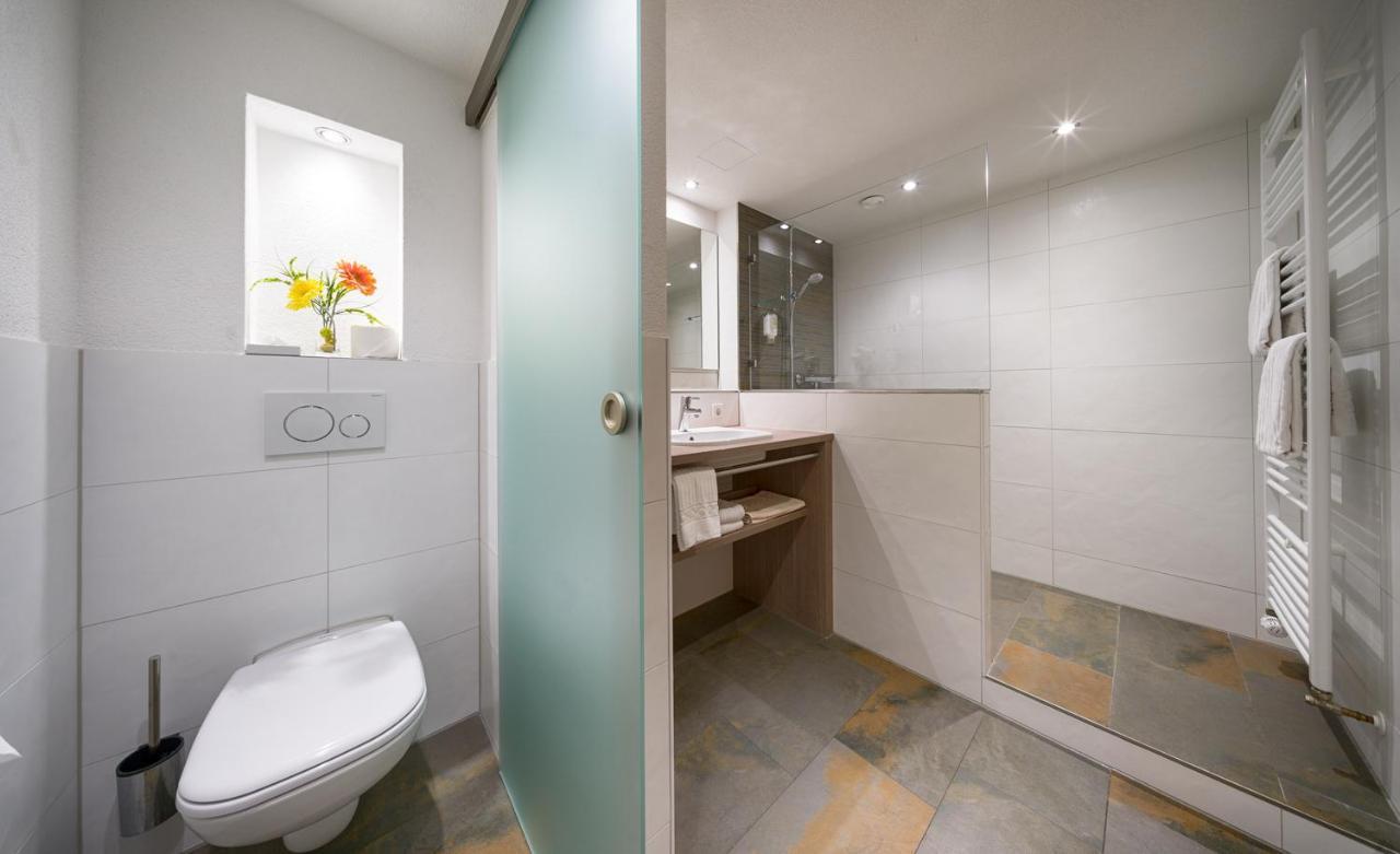 Hotel Zum Loewen - Unteres Wirtshaus 티티제-노이슈타트 외부 사진